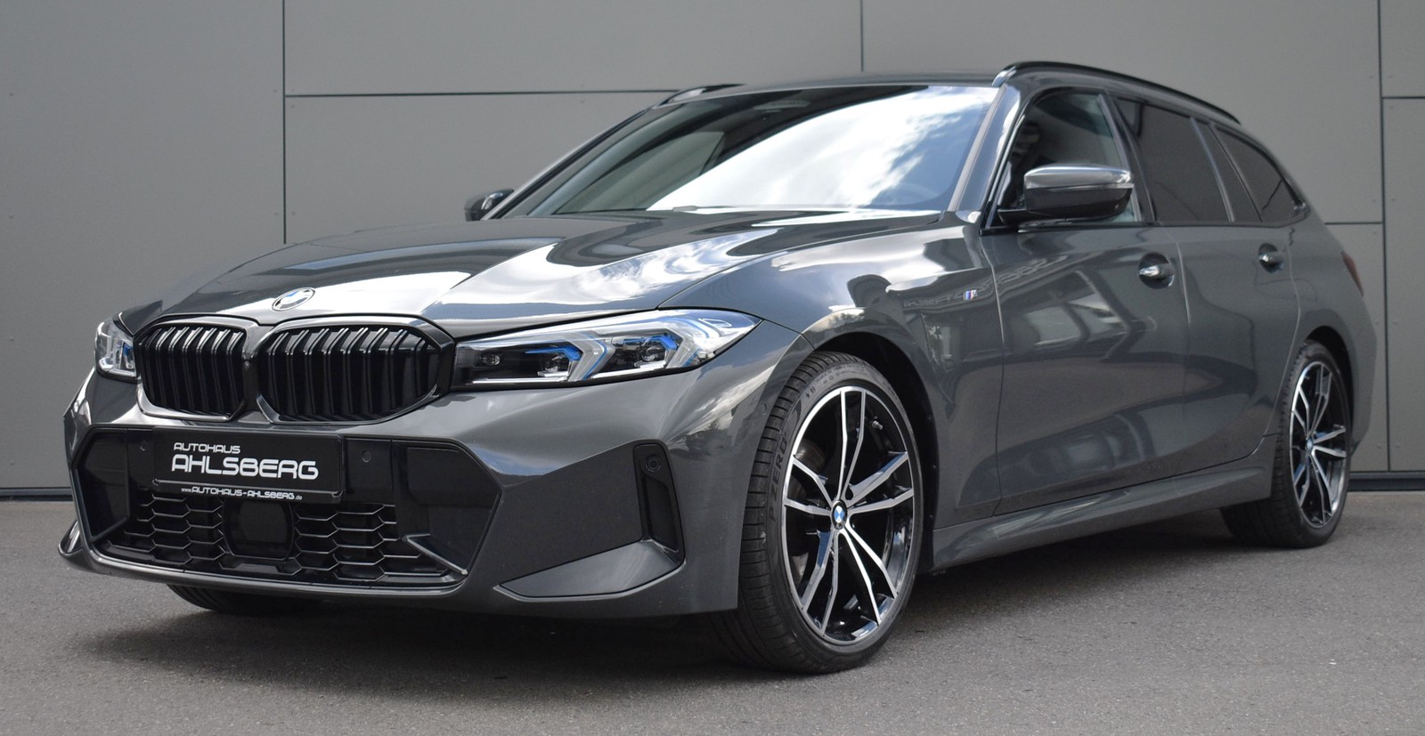 BMW 320 XD M SPORT SHADOW/ ACC/STAND./AHK/360°/HUD/PANO/H-K