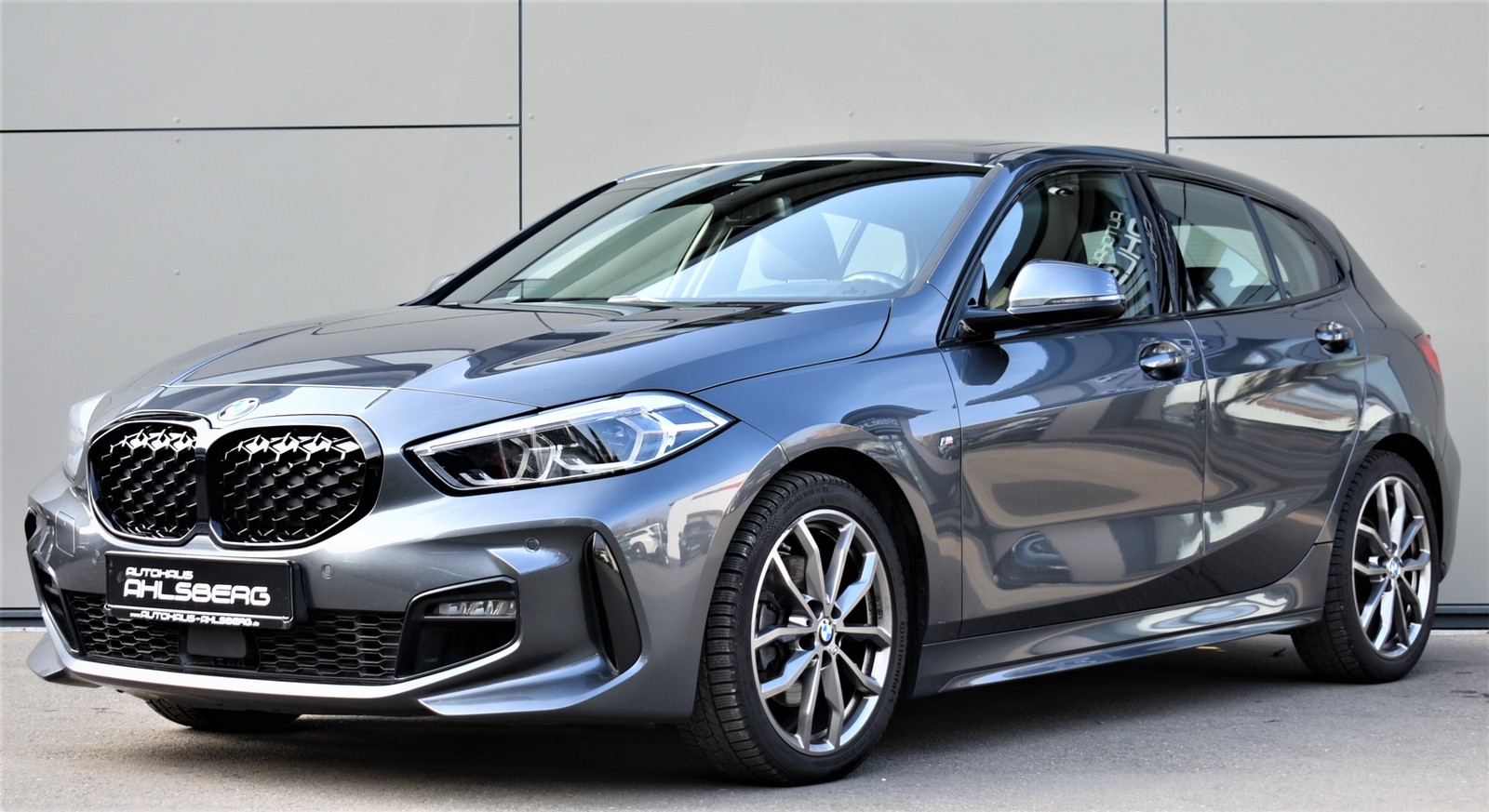 BMW 118 i M Sport Shadow PANO/L.COCKPIT/LED/LEDER/DAB