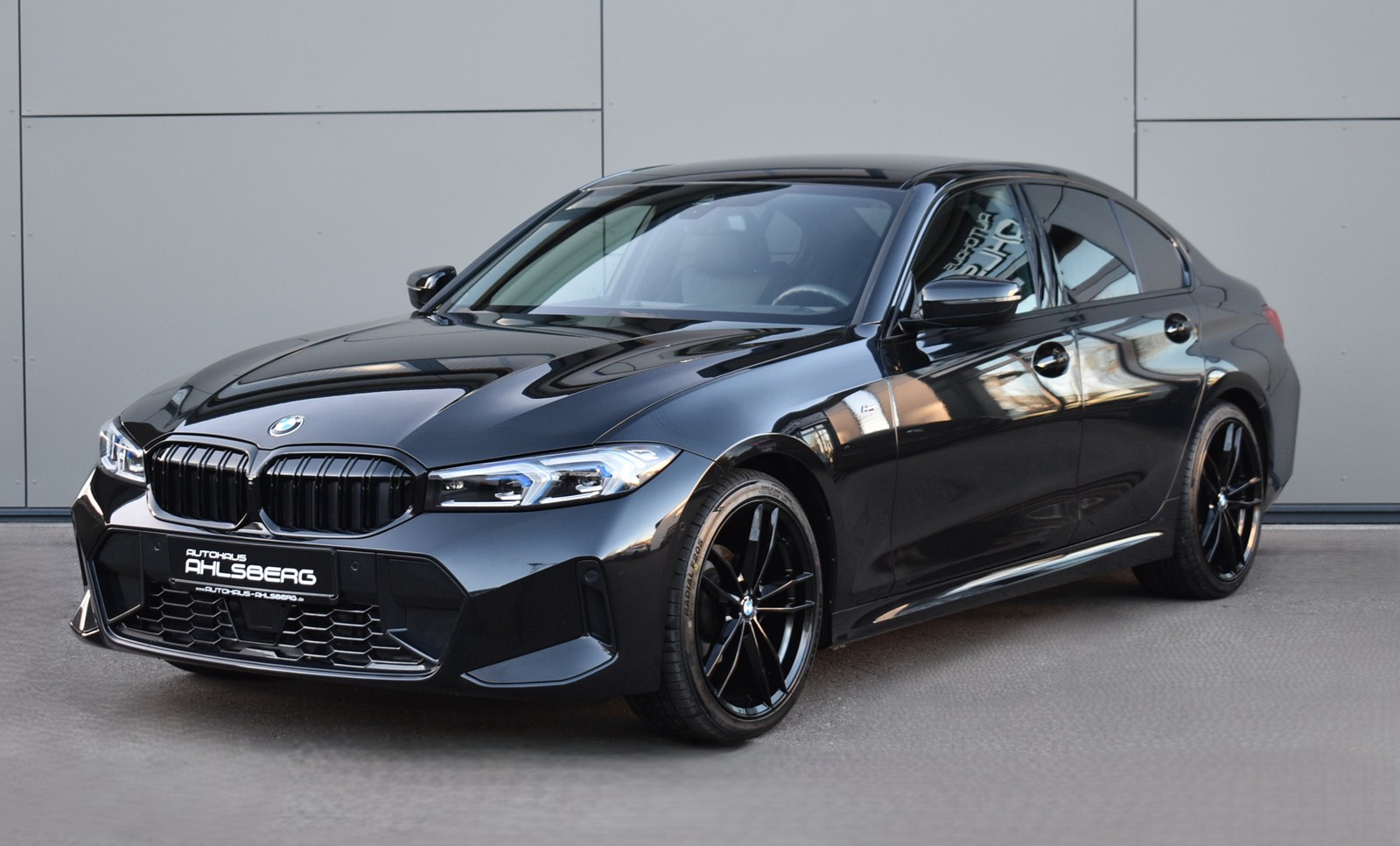 BMW 318 i M SPORT/SHADOW/ WIDES./ACC/MEMORY/CAR-PLAY/RFK