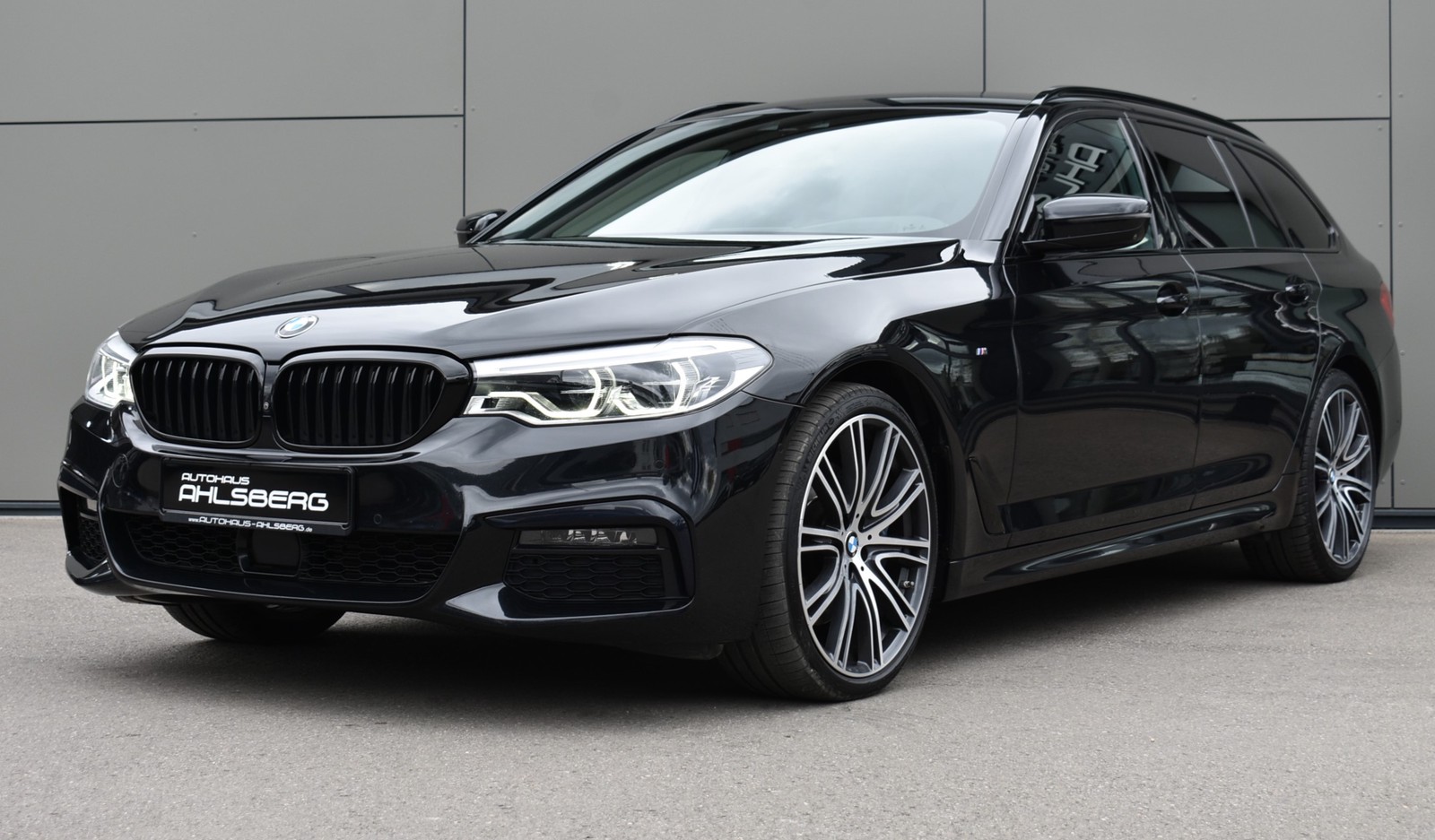 BMW 530 XD M SPORT SHADOW LIVE/LED/ACC/AHK/H&K/DAB/NIVEAU
