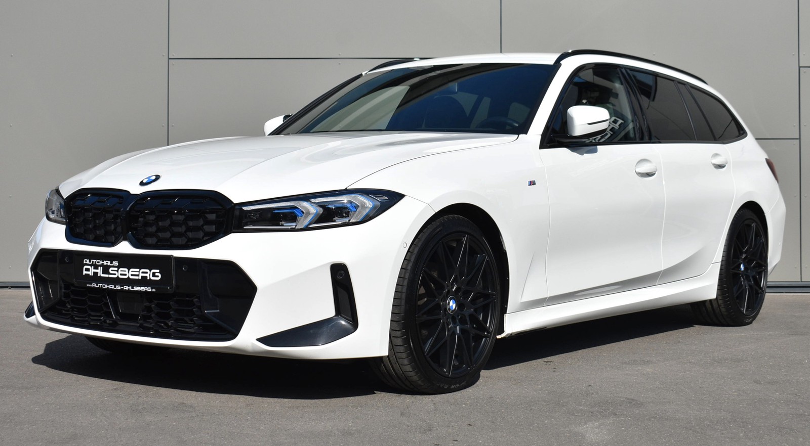 BMW 320 i M SPORT/SHADOW/ WIDES./ACC/HUD/AHK/MEMORY/KEYLESS