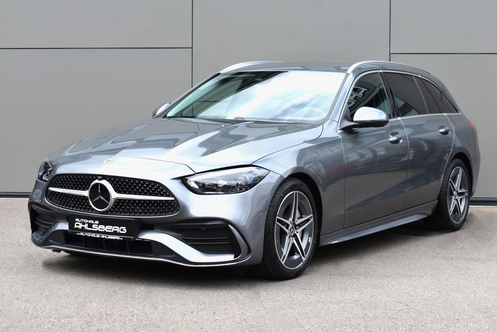 Mercedes-Benz C 200 T AMG/9G/ DIST./360°/LED/MEMORY/CAR-PLAY/AHK