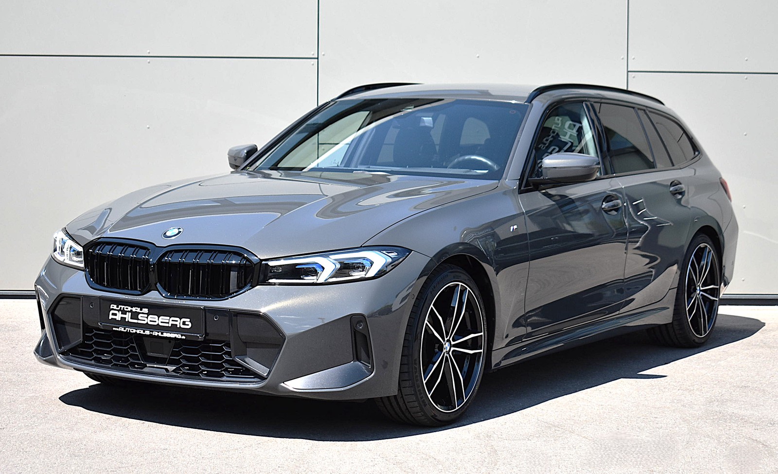 BMW 320 i M SPORT/SHADOW WIDES./ACC/HUD/KEYLESS/MEMORY