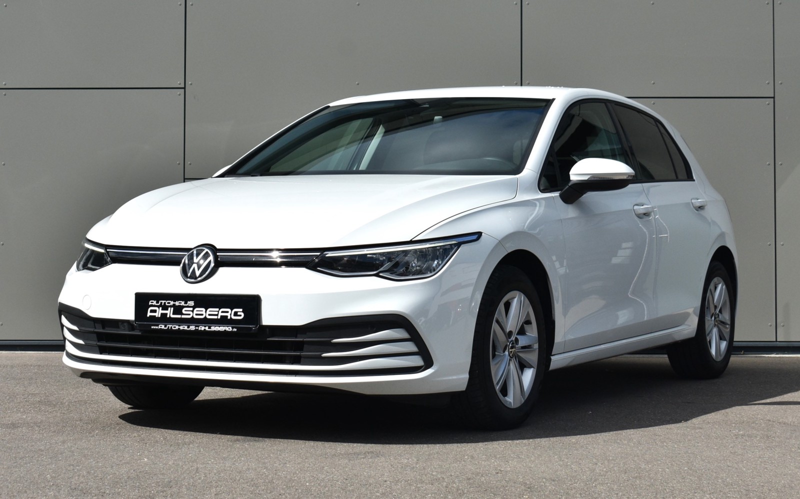 Volkswagen Golf VIII ACC/LED/DIGITAL.C/NAVI/CAR-PLAY/DAB