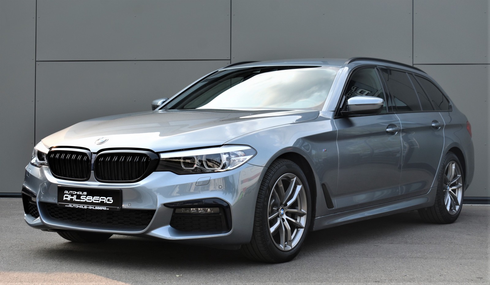 BMW 520d xDrive M Sport Shadow Live.C/LED/Sthz./AHK/Leder