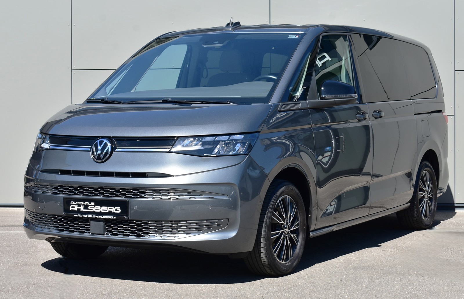 Volkswagen T7/LIFE/LANG/ DIG.C/ACC/7SITZ/STAND./KAMERA/AHK