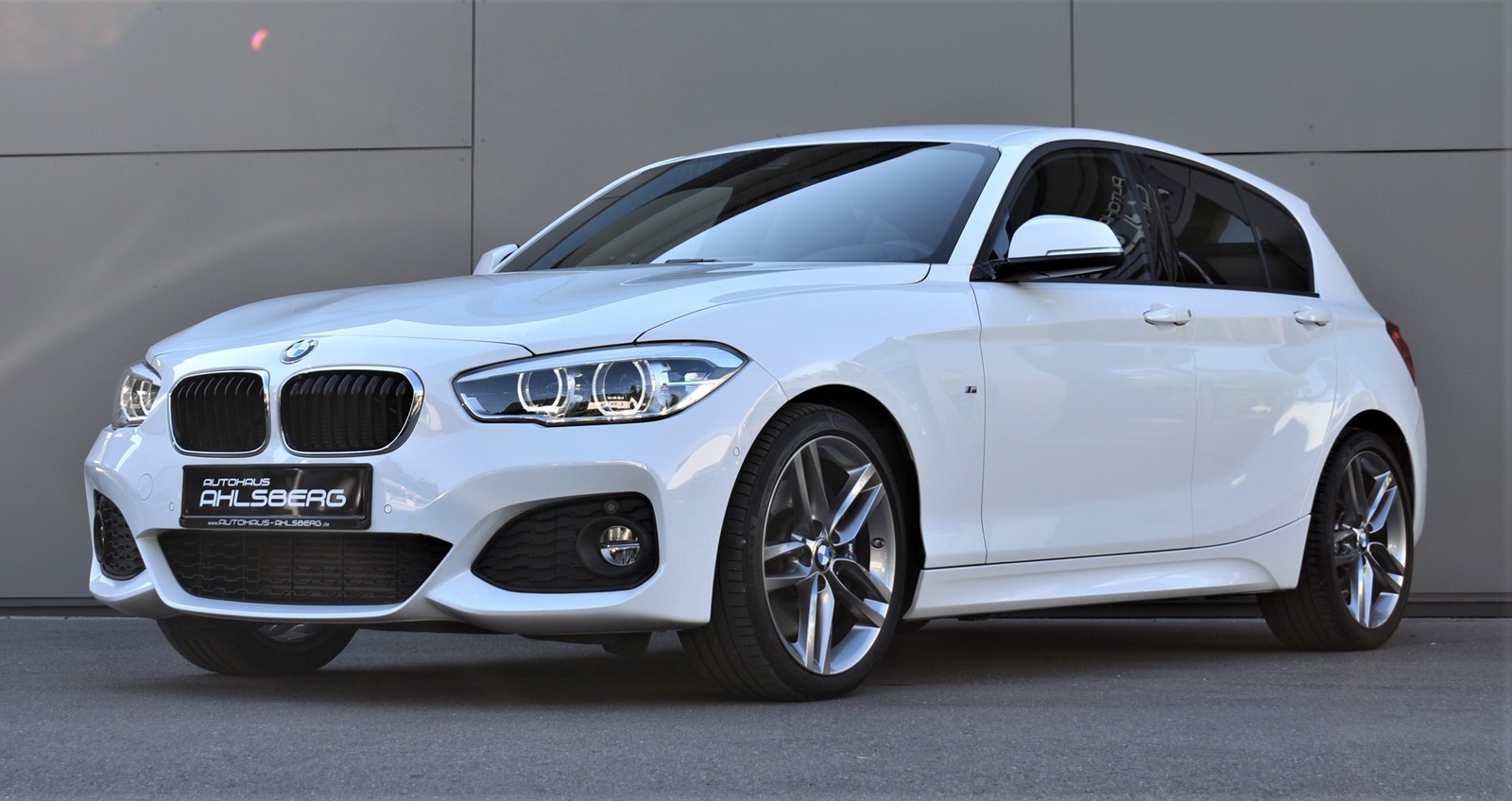BMW 118d xDrive M Sport Shadow LED/TEMPO./PDC/NAVI