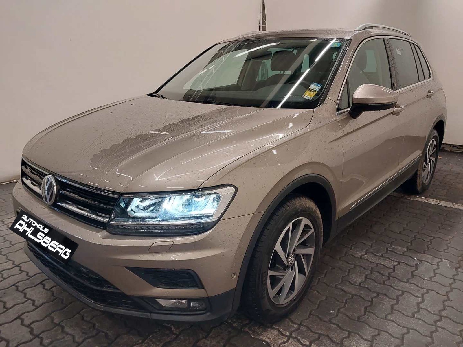 Volkswagen TIGUAN SOUND 1.4 TSI/DSG/ ACC/KAMERA/PANO/APP/AHK