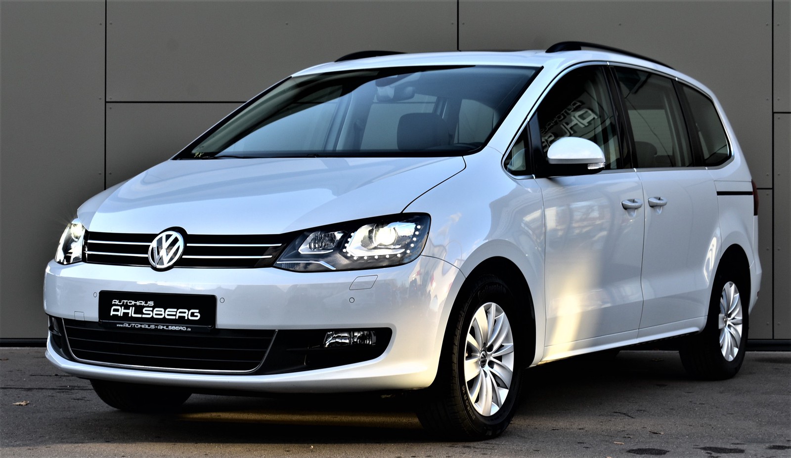 Volkswagen Sharan Comfort TSI 7-SI./ACC/BI-XENON/AHK/PANO/DAB