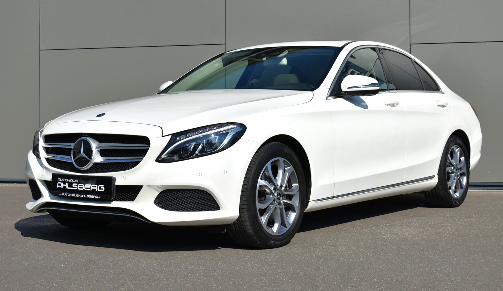 Mercedes-Benz C 250 D 4 M/Leder/ACC/ HUD/SSD/LED/AHK