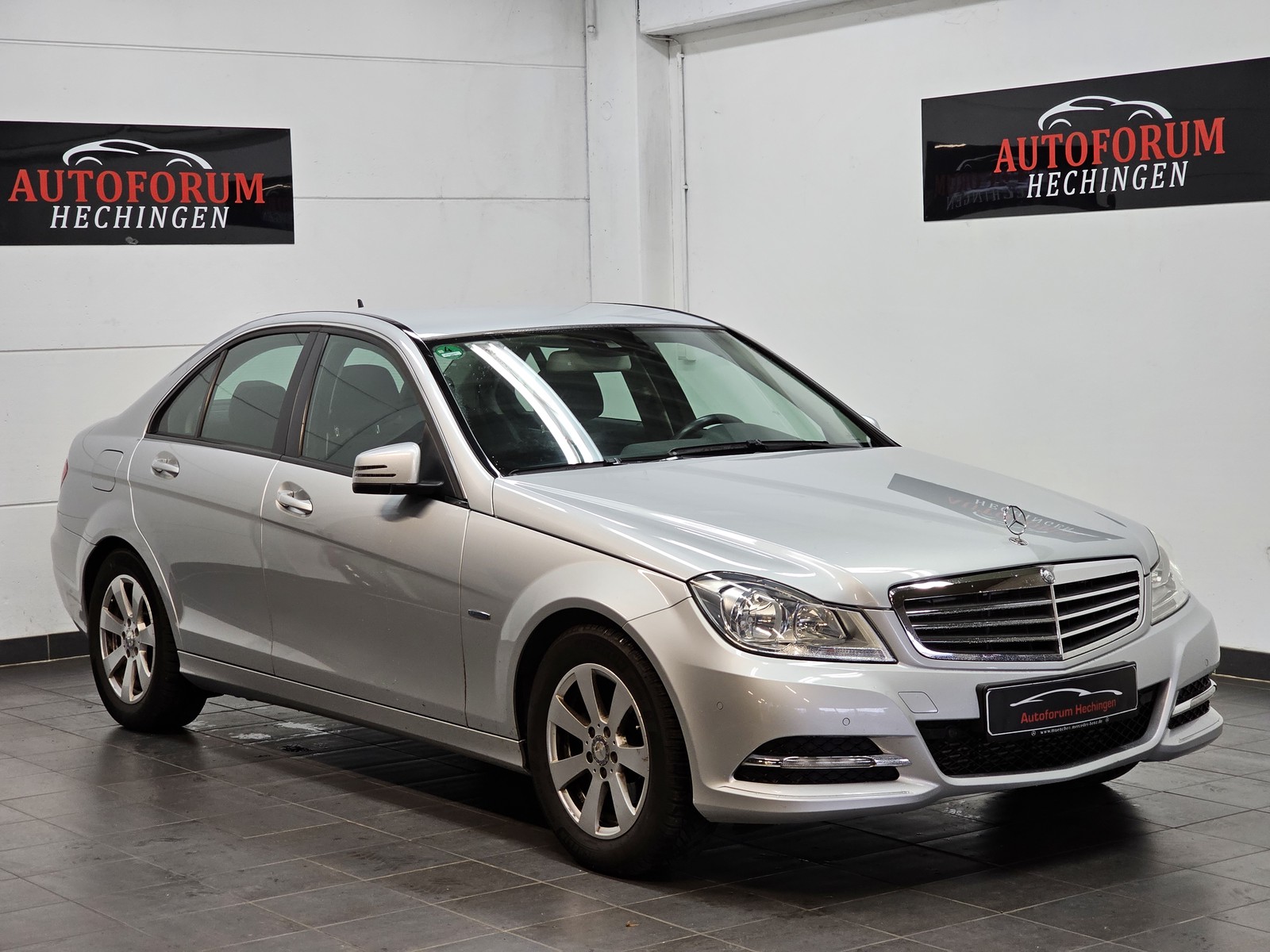 Mercedes-Benz C 180 CGI BlueEfficiency