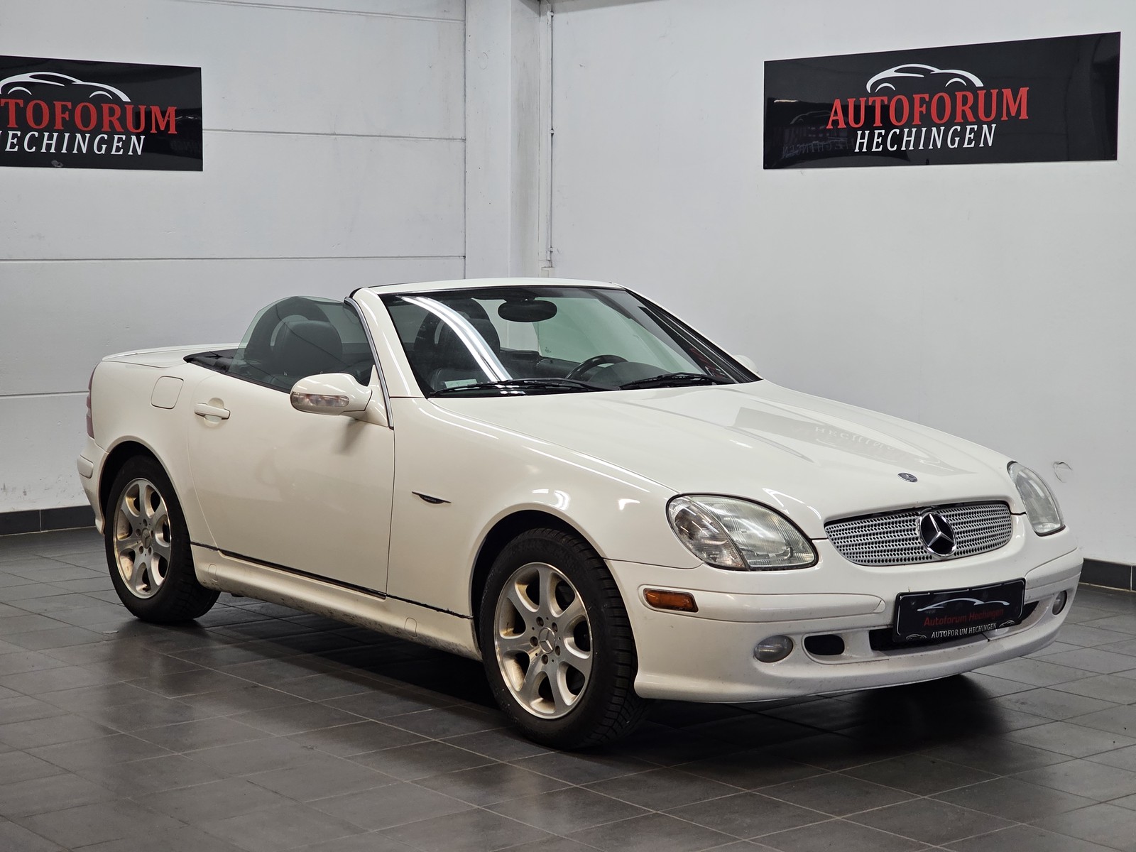 Mercedes-Benz SLK 320 Spezial Edition Automatik Klima Leder-Schwarz