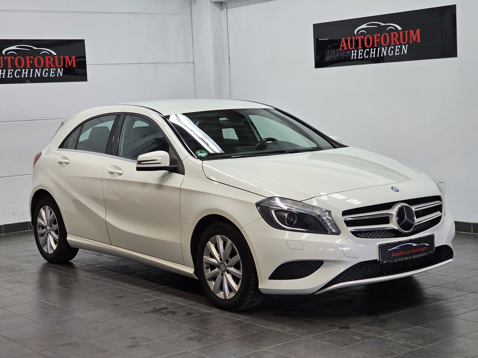 Mercedes-Benz A 180 BlueEfficiency Sport Bi-Xenon NAVi USB Bluetooth