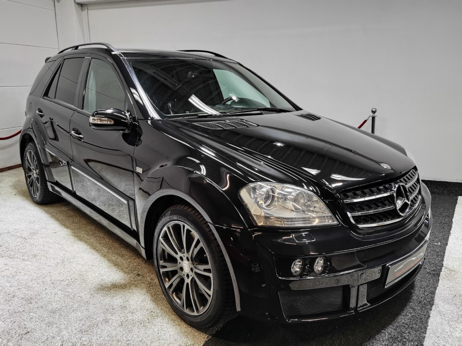 Mercedes-Benz M -Klasse ML 500 55 BRABUS RYAN BABEL