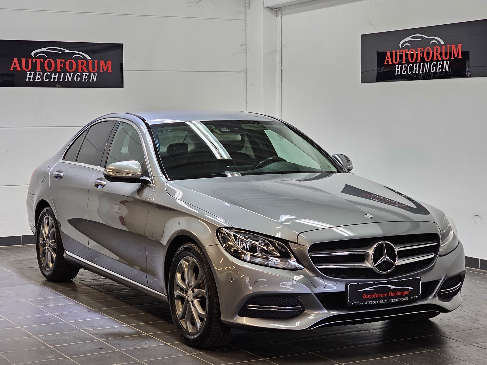 Mercedes-Benz C 200 BlueTEC / d Avantgarde Spurhalteass/Totwinkel Ass Navi
