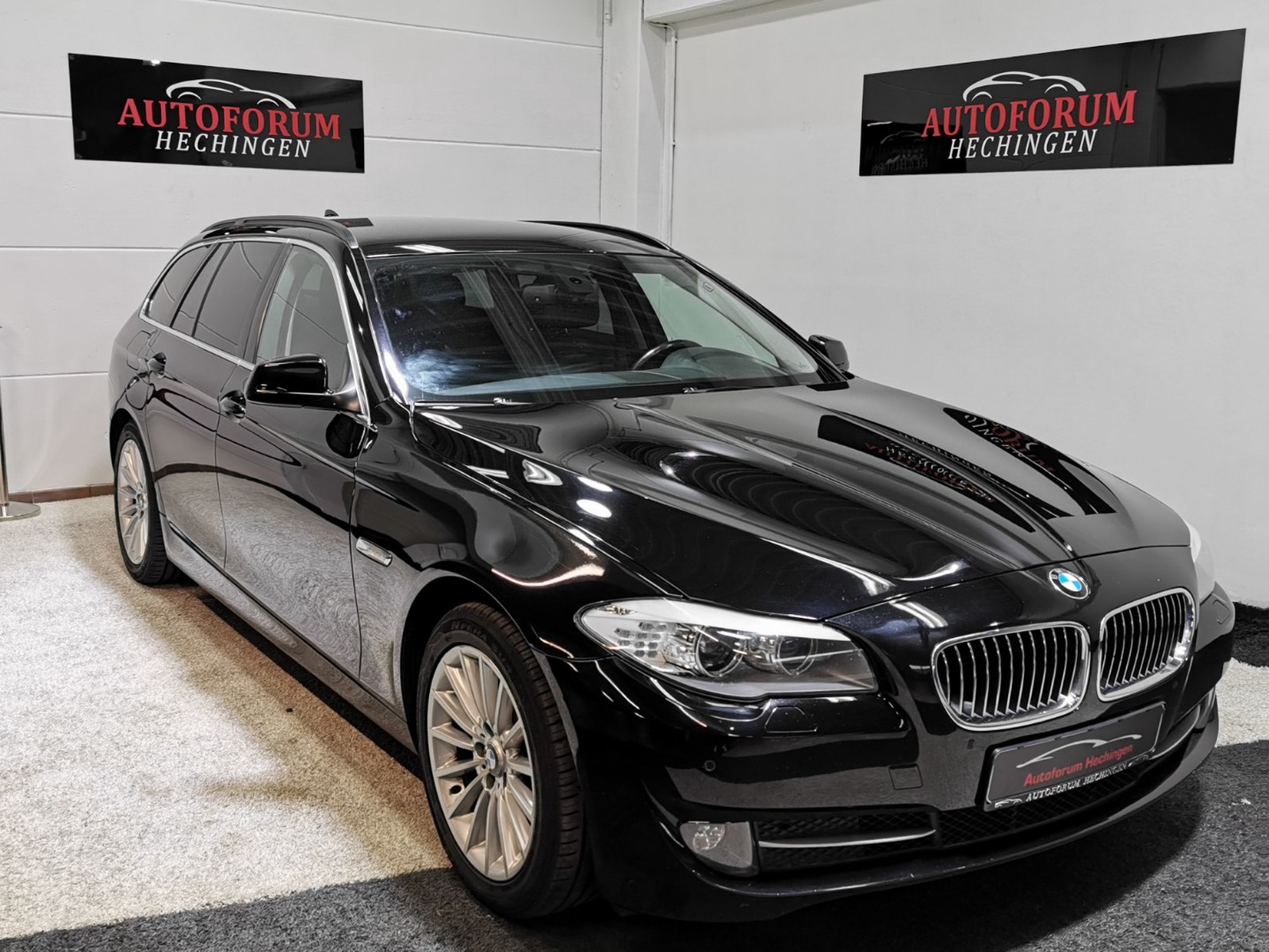 BMW 520d Touring Aut. Edition AHK /NAVI /StartStop/Leder/M-Technick