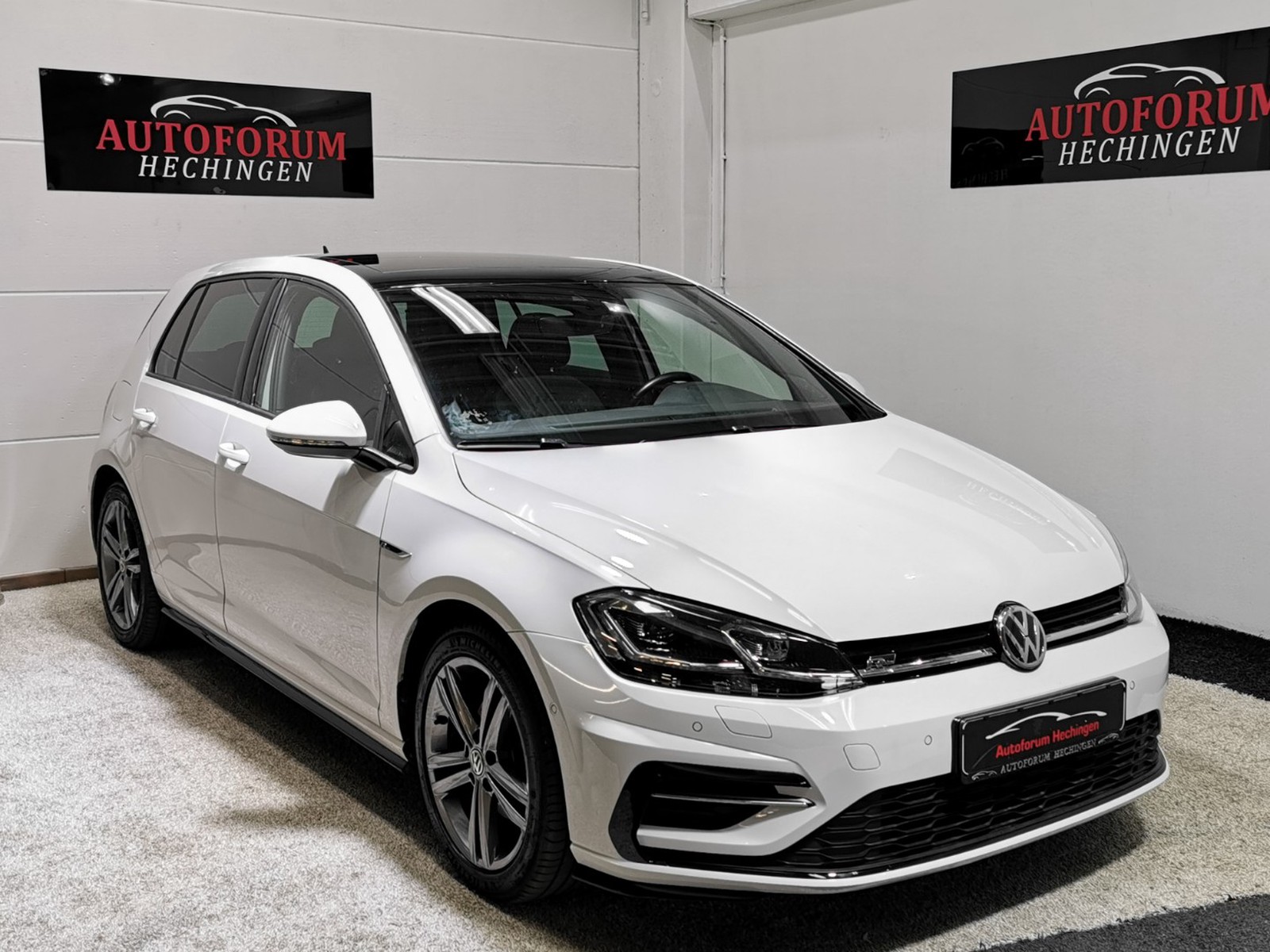 Volkswagen Golf VII Highline 3x R-Line Keyless Pano