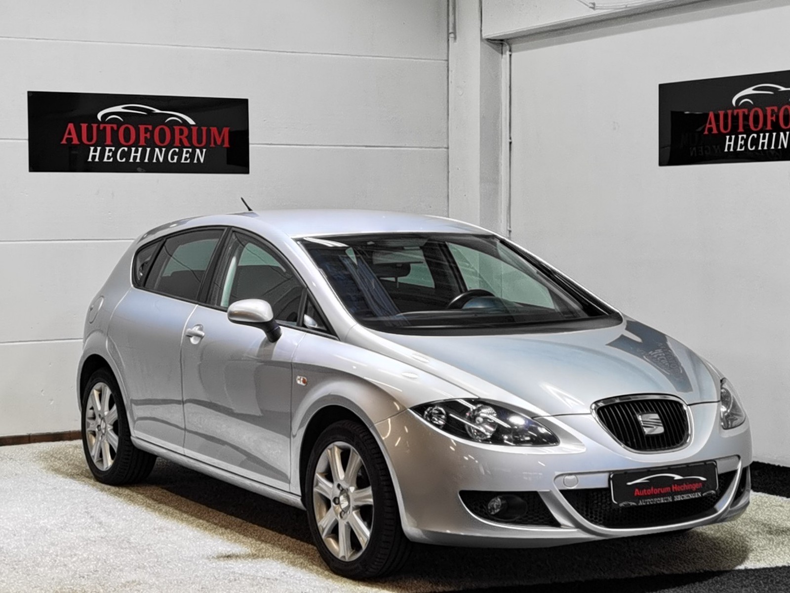 Seat Leon 1.6 Style gebraucht kaufen in Hechingen Preis 5999 eur Int.Nr. 817 VERKAUFT