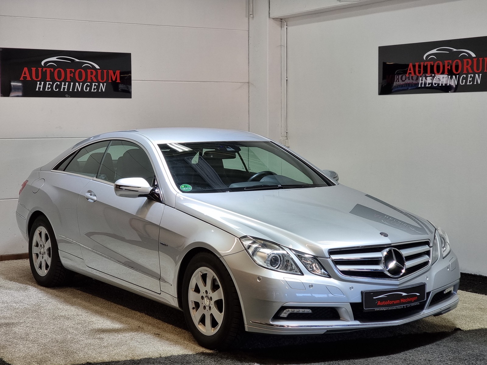 Mercedes-Benz E 250 CDI Coupe 7G-TRONIC Automatik Navi Leder ILS Lordose