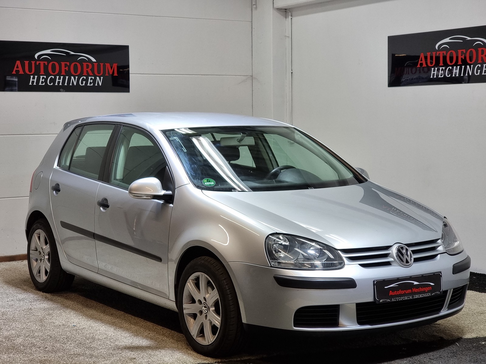 Volkswagen Golf V Navi Nur 96.000 km