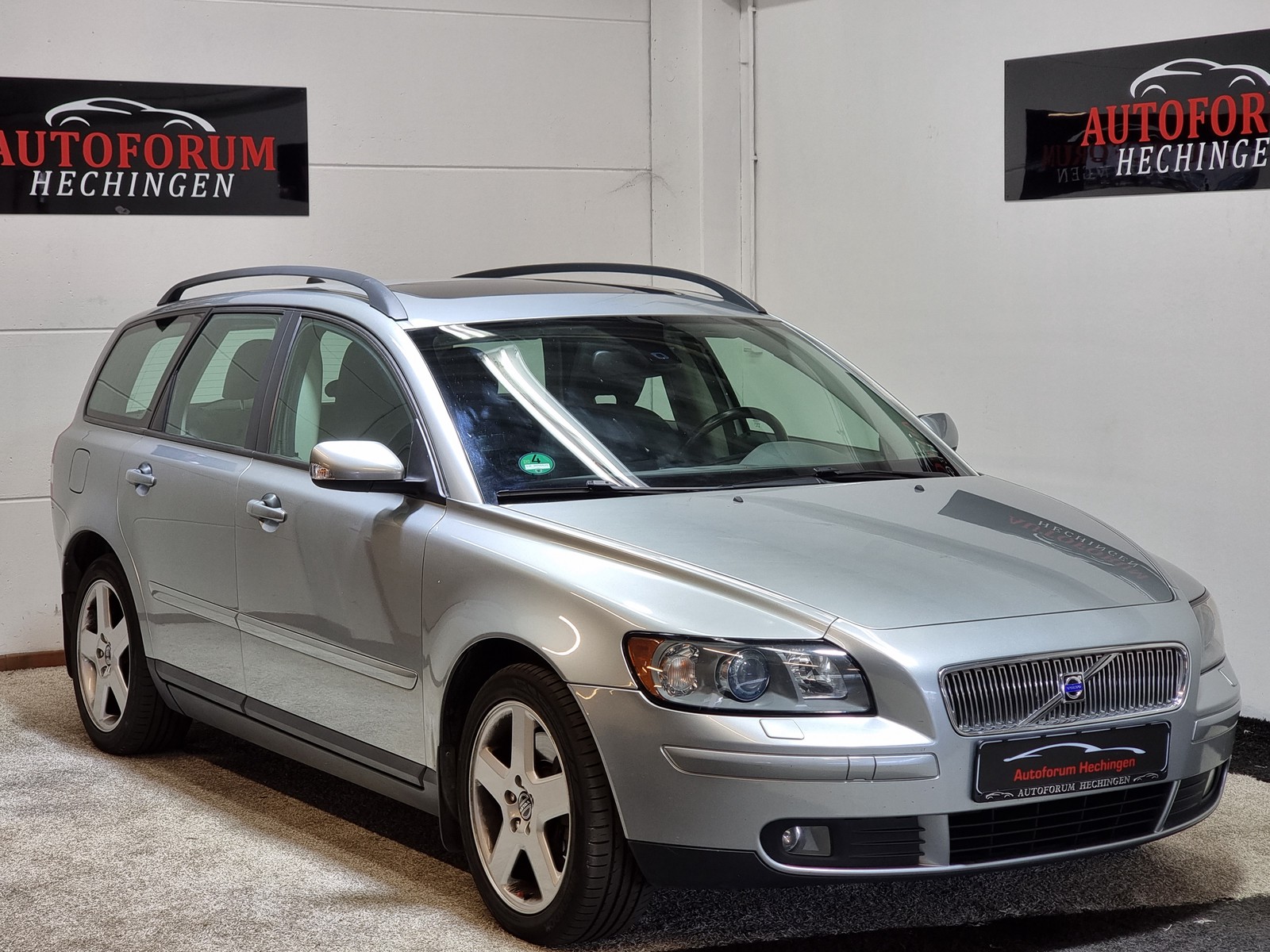 Volvo V50 Kombi 2,5 Turbo Geartronic Momentum
