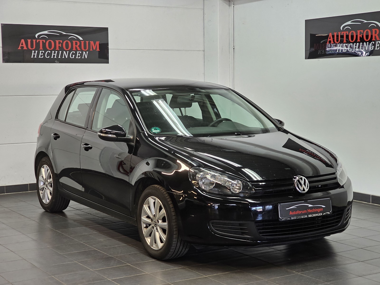 Volkswagen Golf VI 1.6 TDI TDi Trendline Zahnriemen/Tüv NEU