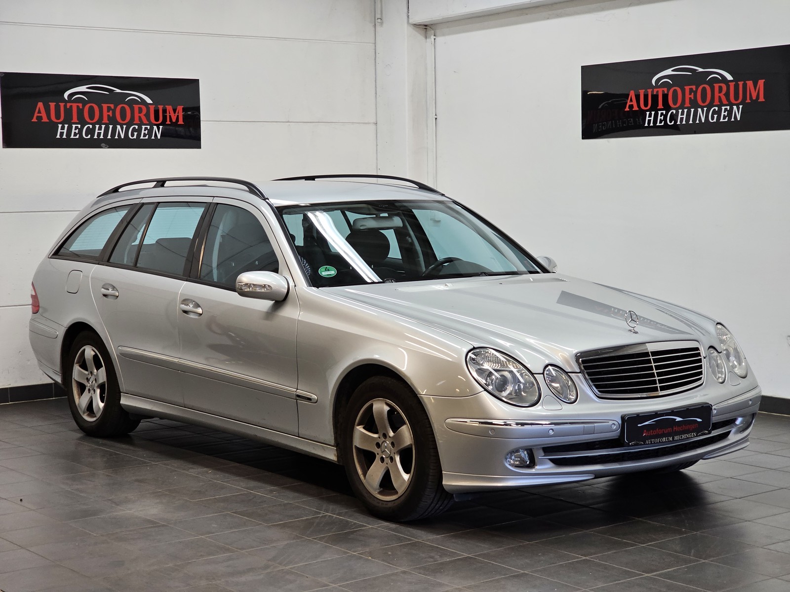 Mercedes-Benz E 200 T Avantgarde Xenon Tempomat Klima Tüv NEU