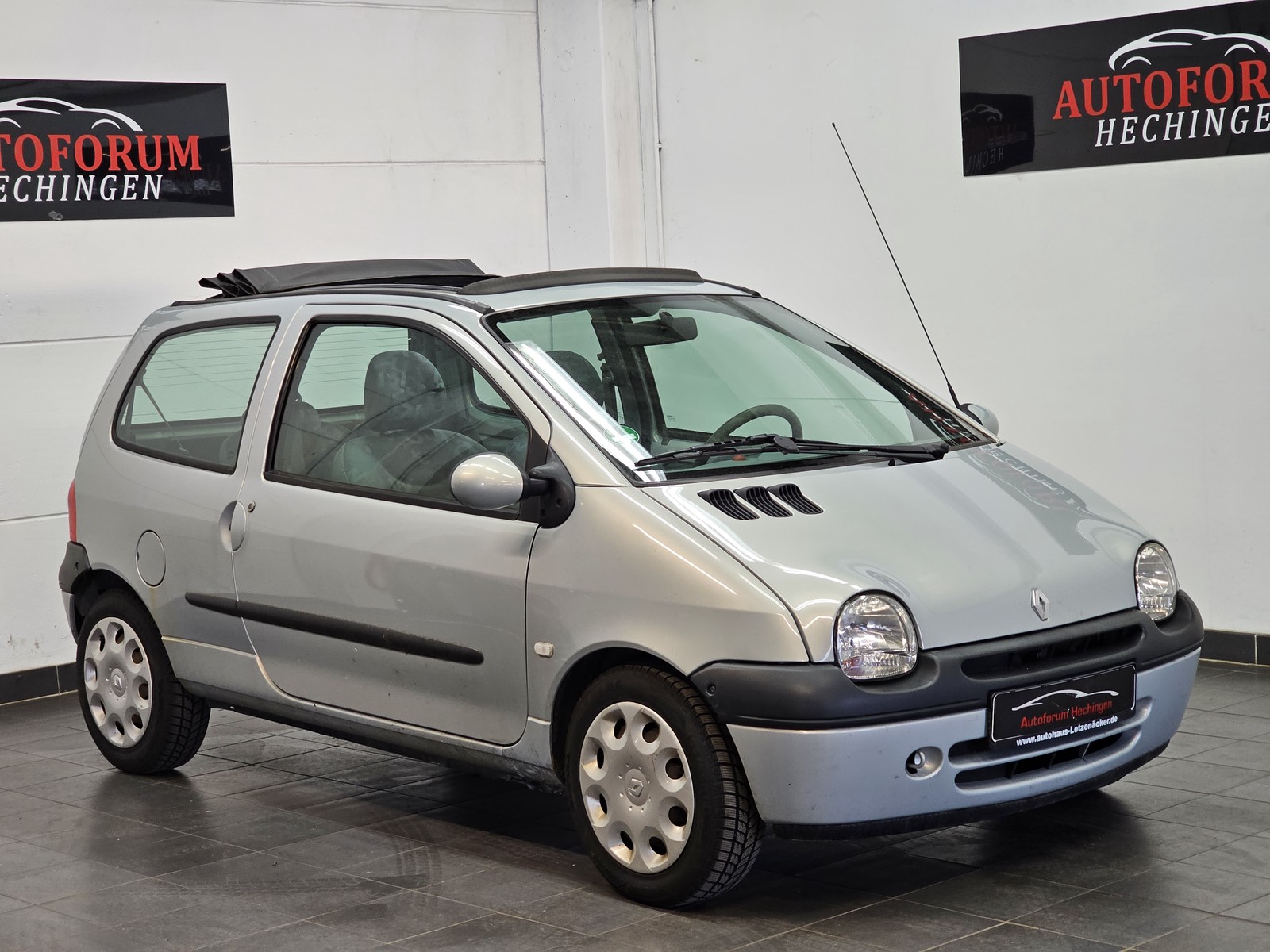 Renault Twingo 1.2 Authentique AHK Faltdach Tüv Neu