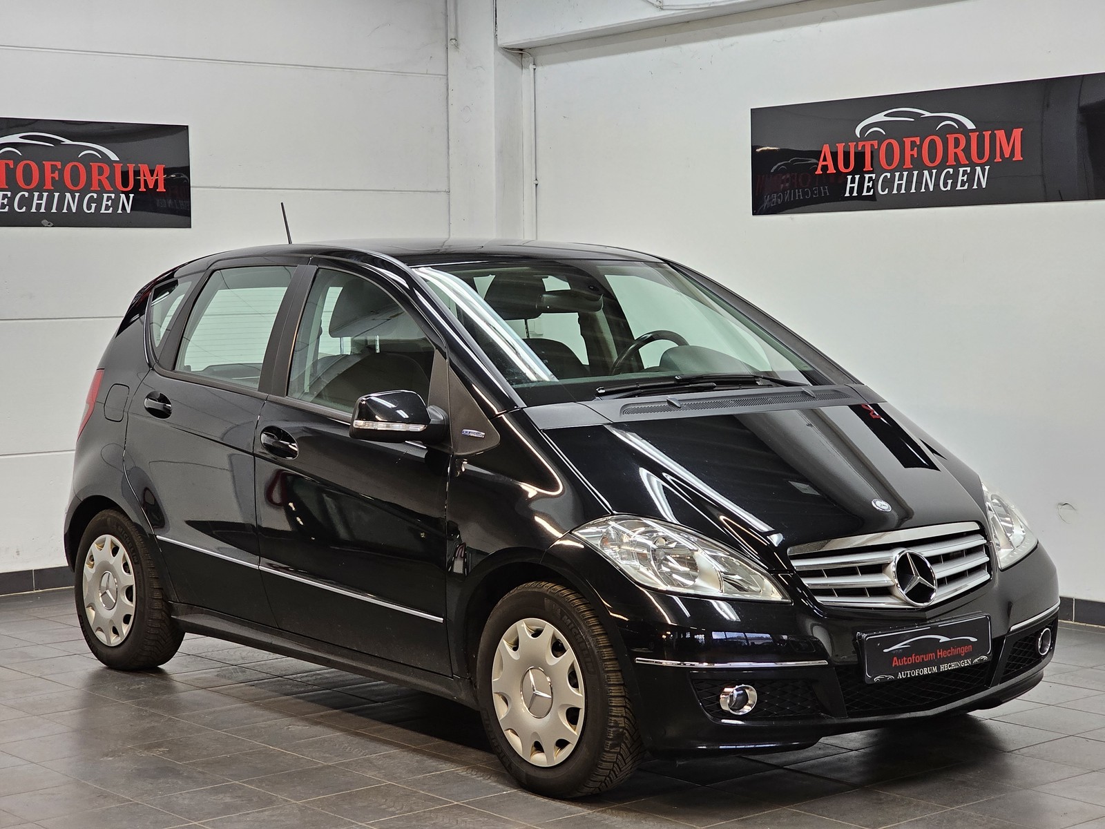 Mercedes-Benz A 160 AHK Panoramadach Sitzheizung Tempomat Bluethoot