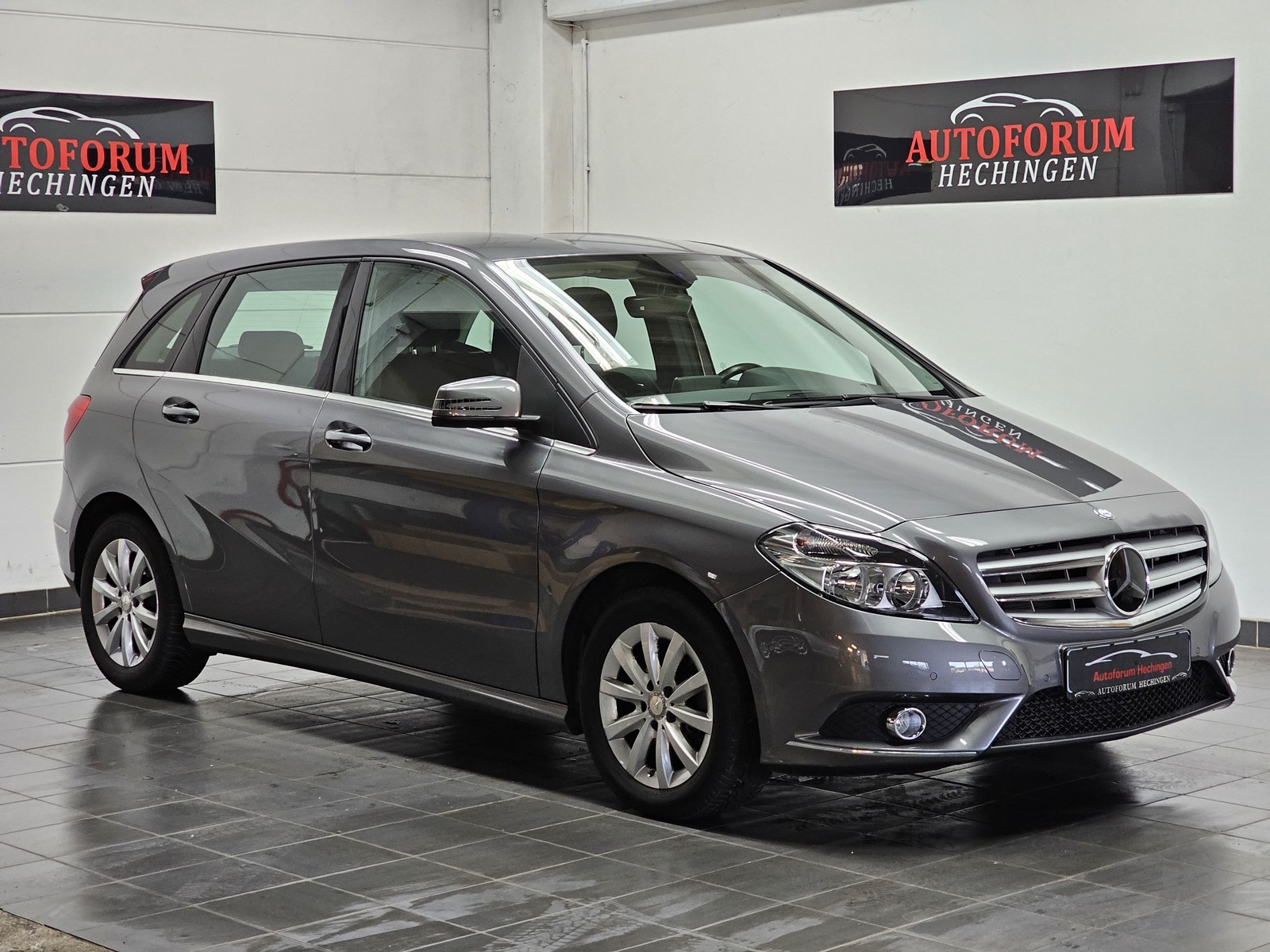 Mercedes-Benz B 180 NUR 31.000 km