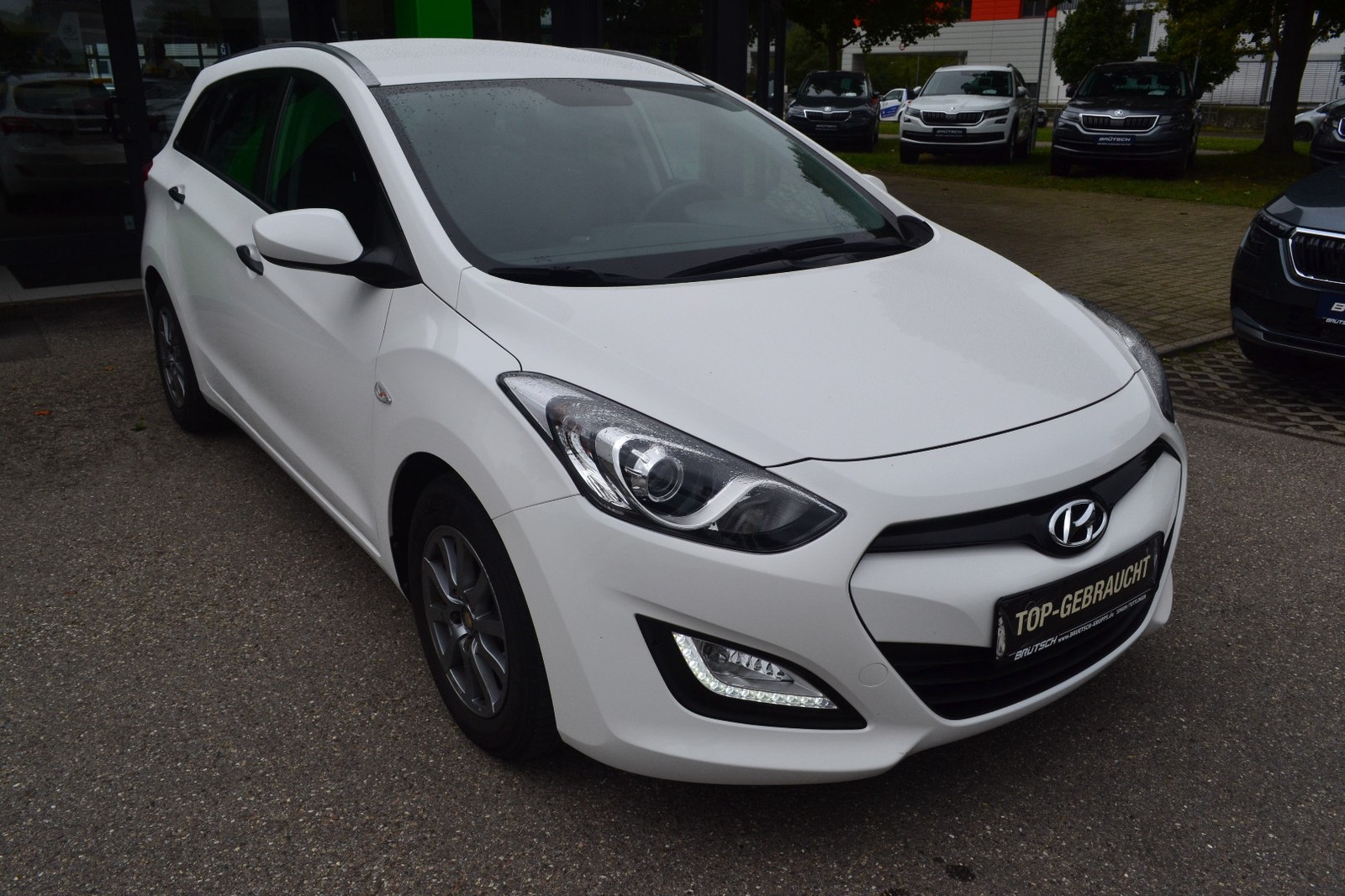 Hyundai I30 Cw 1 4 Classic Klima Alu Gebraucht Kaufen In Tuttlingen Preis 80 Eur Int Nr Tut 185 Verkauft