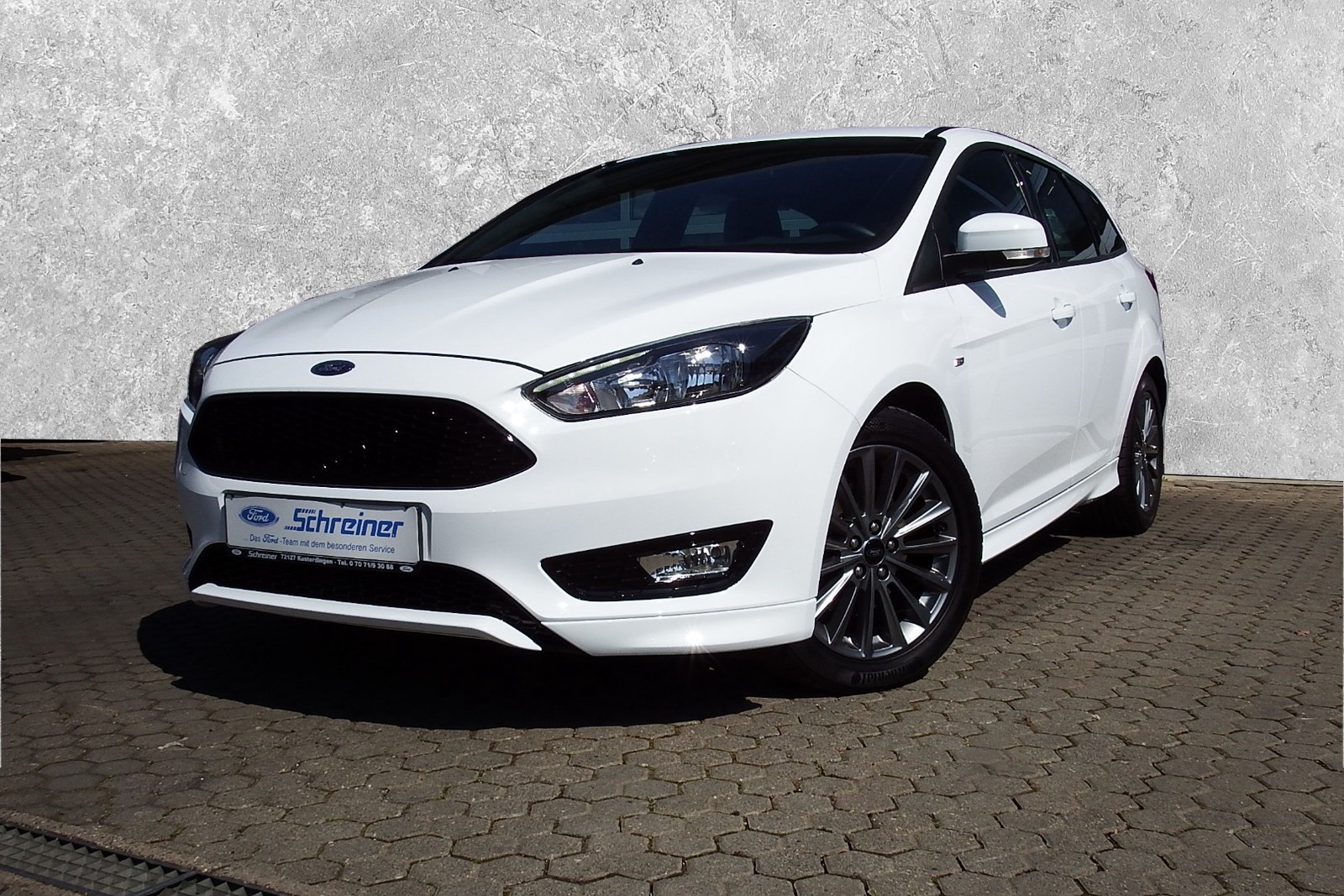 Ford Focus Turnier ST-Line mit Navi | Tempomat