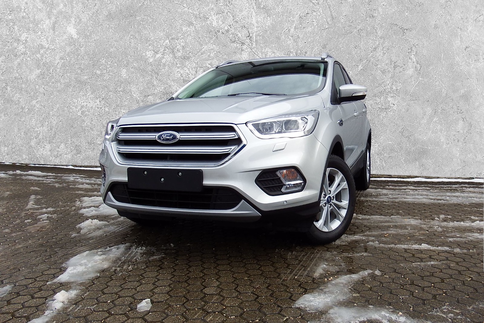 Ford Kuga Titanium 4x4 mit Navi | Xenon | Leder