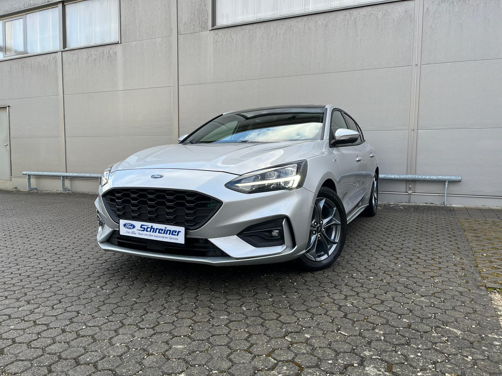 Ford Focus ST-Line Panoramach / LED-Scheinwerfer