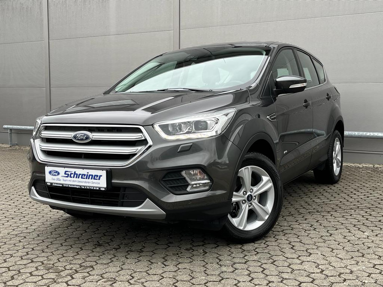 Ford Kuga Titanium mit Xenon | AHK | Navi