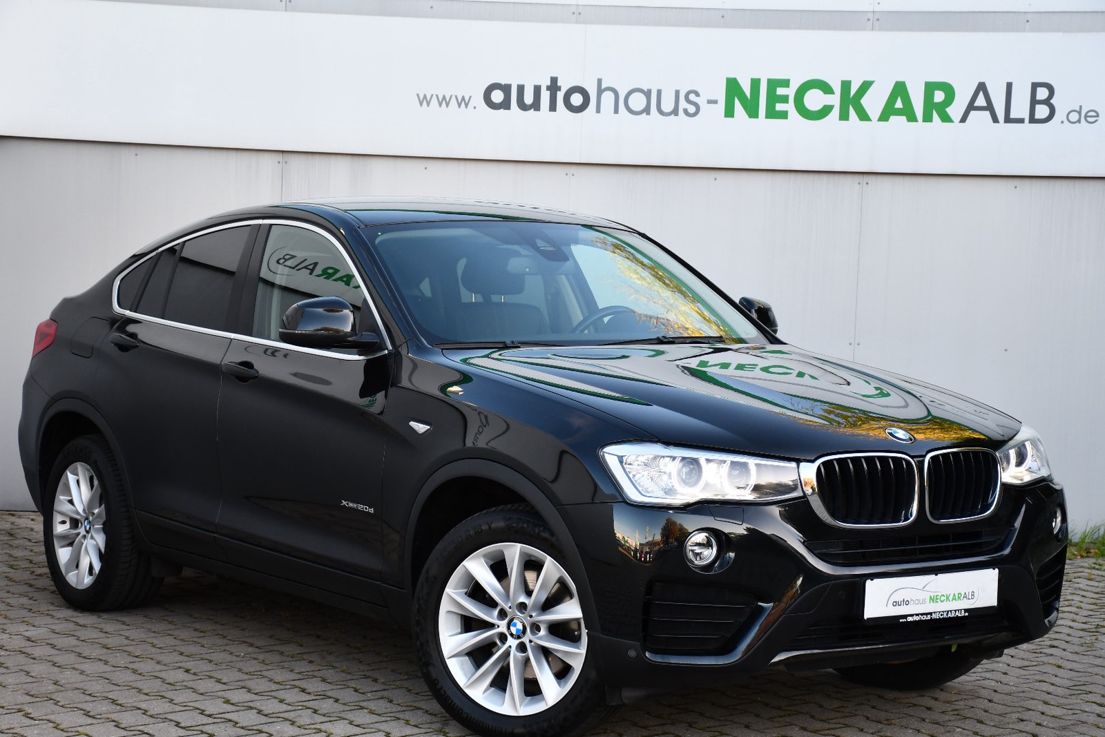 BMW X4 xDrive20d*1.Hand*Bi-Xenon*Navi*Scheckheft*
