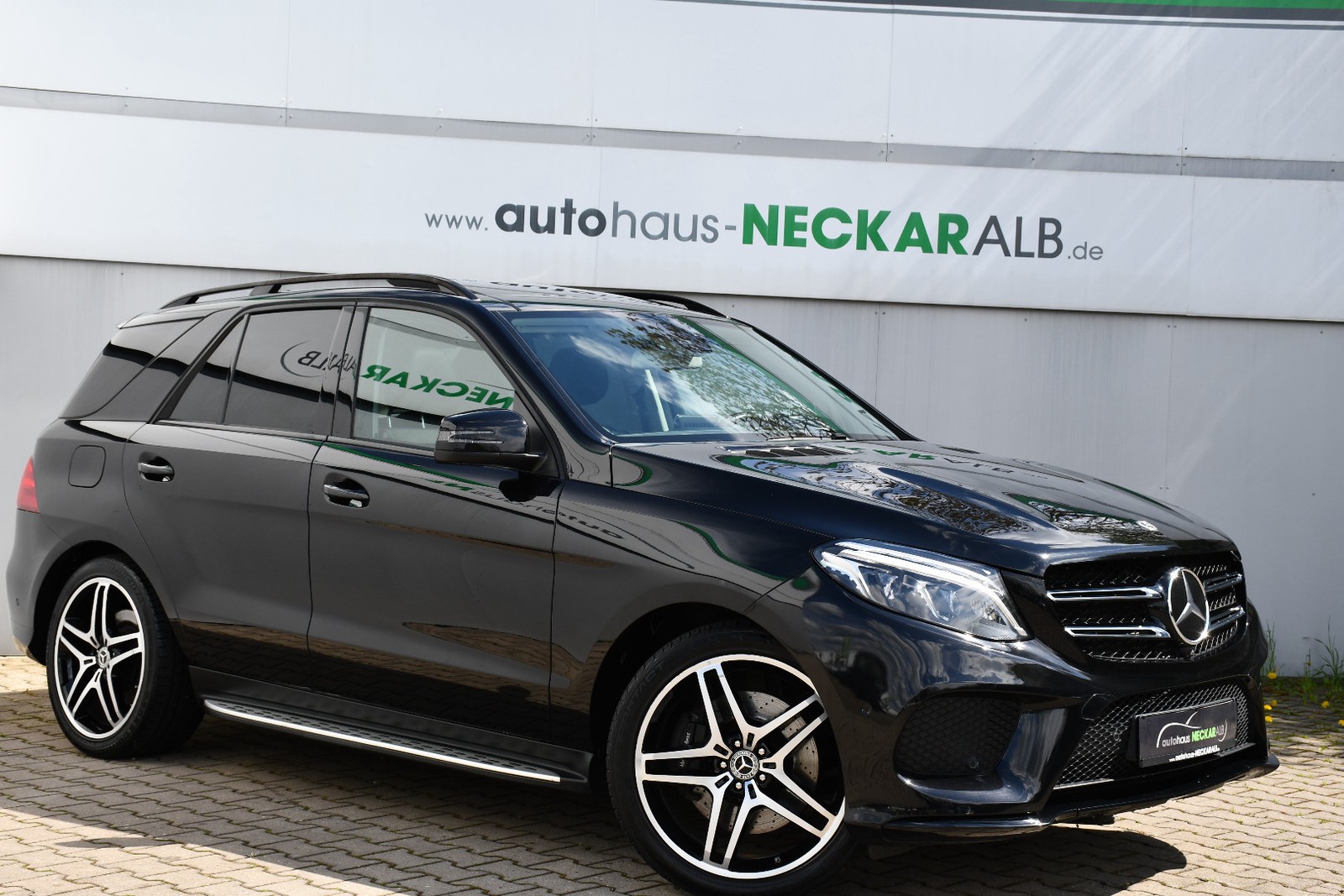 Mercedes-Benz GLE 350 d 4Matic AMG Line 1.HD AHK Pano