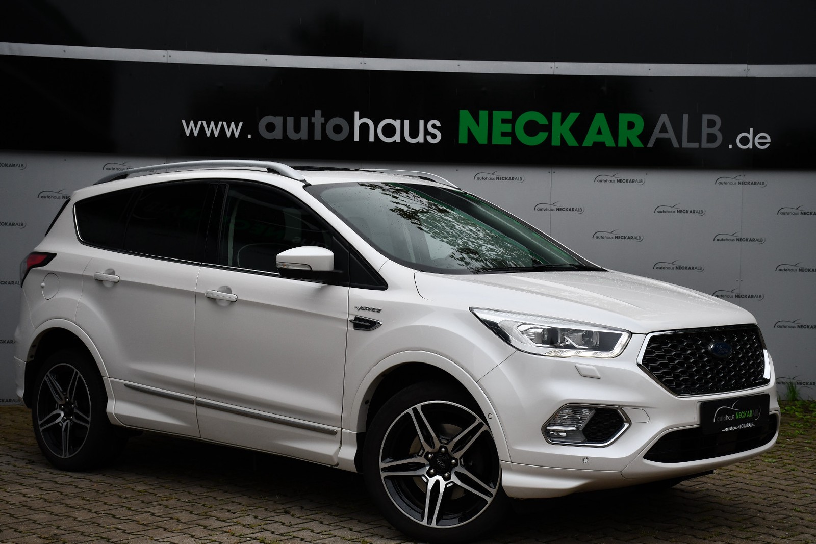 Ford Kuga Vignale 4x4 Pano Leder Kamera AHK