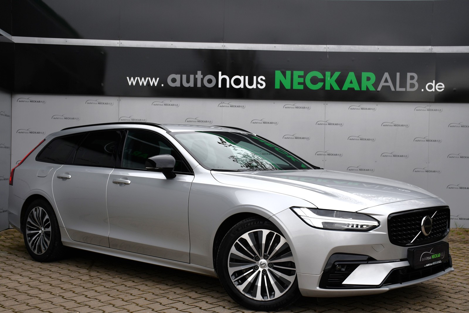 Volvo V90 Kombi R Design AHK Kamera Virtual