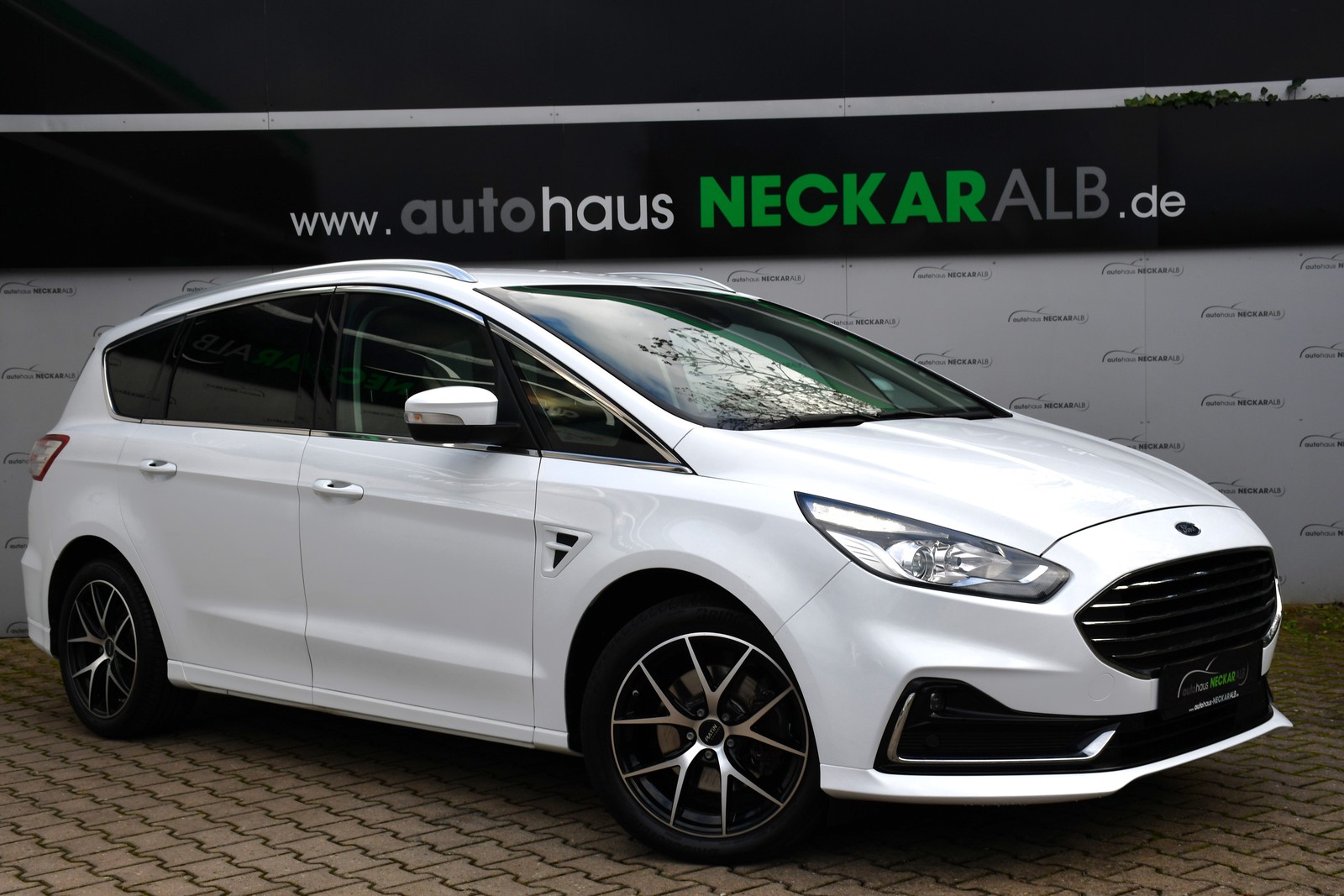 Ford S-MAX Titanium AHK Navi CarPlay