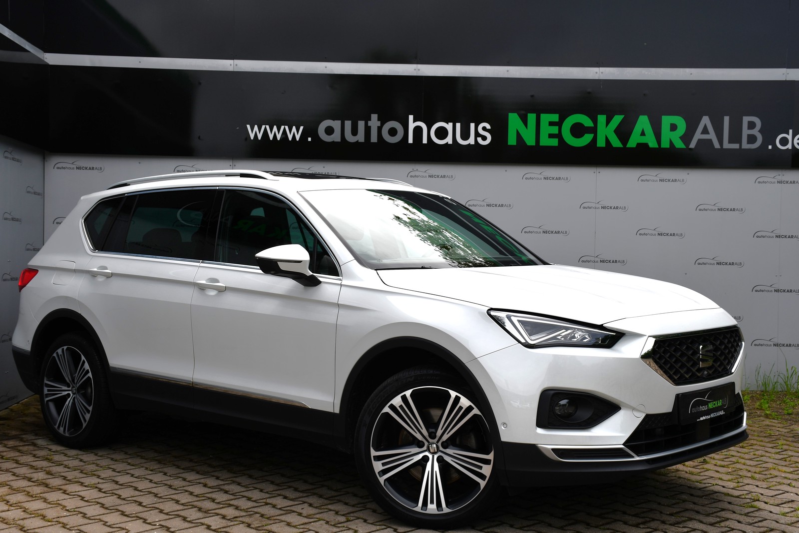 Seat Tarraco Xcellence 4Drive 7-Sitzer Pano AHK