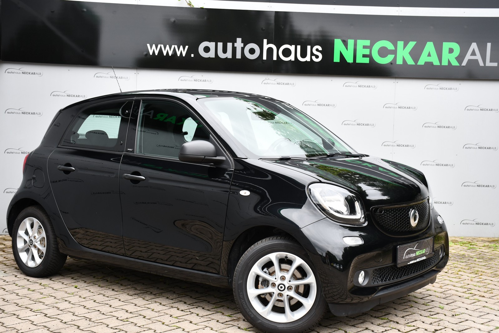 Smart forfour Passion PDC Pano Navi CarPlay