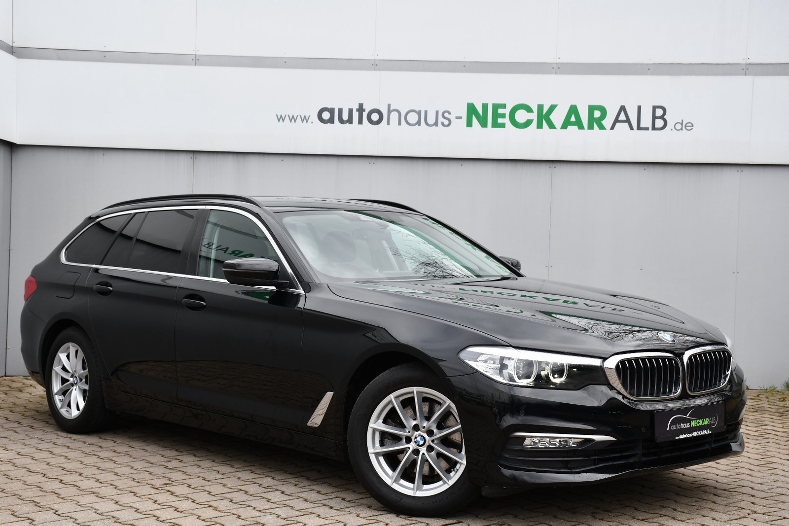 BMW 520 i Touring LED Kamera Navi AHK