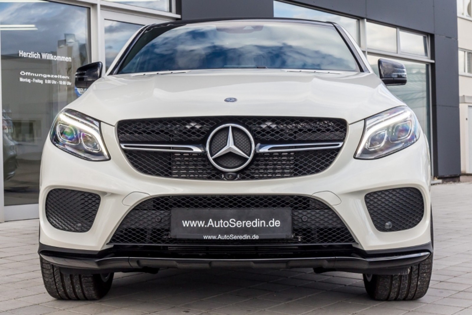 Mercedes Benz Gle 350 D Amg Airmatic Pano Designo Neu Kaufen In Hechingen Bei Stuttgart Preis Eur Int Nr L172 Verkauft