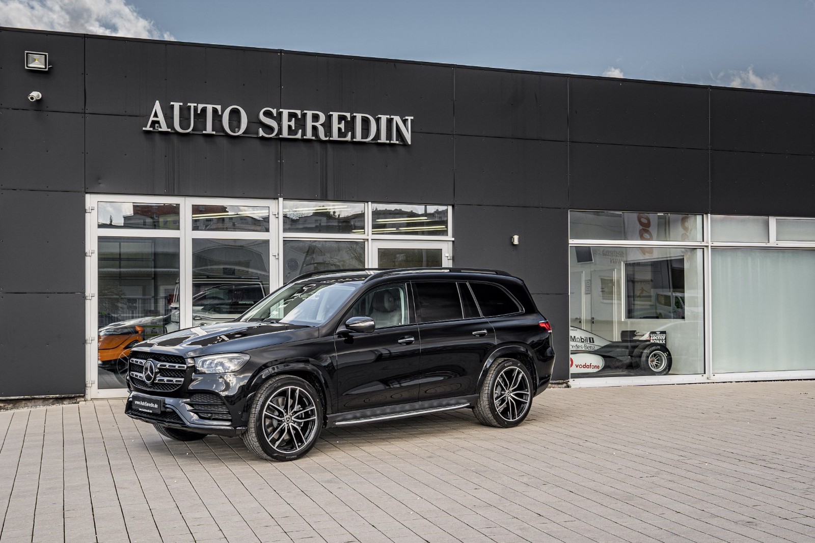 Mercedes Benz Gls 580 4 Matic Neu Kaufen In Hechingen Bei Stuttgart Preis 143840 Eur Int Nr 20 193 Verkauft