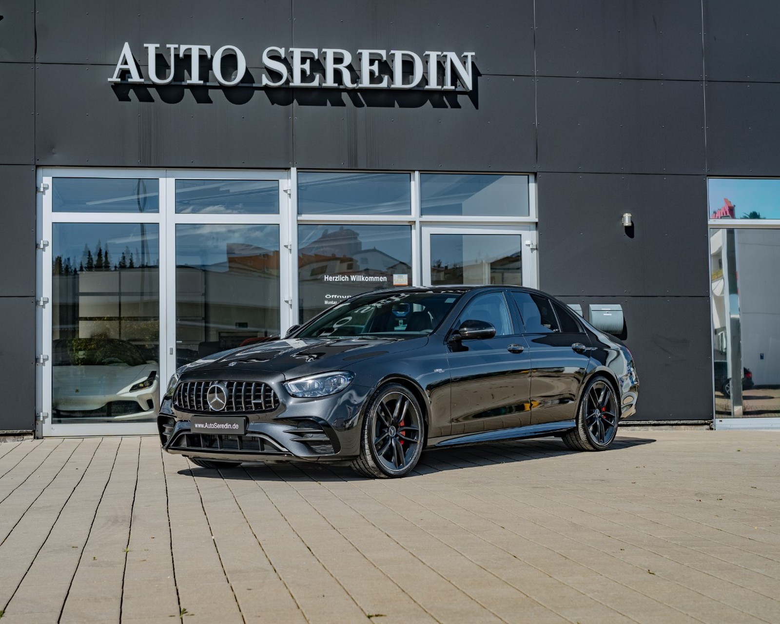 Mercedes Benz E 53 Amg 4matic Neu Kaufen In Hechingen Bei Stuttgart Preis 114121 Eur Int Nr 20 324 Verkauft