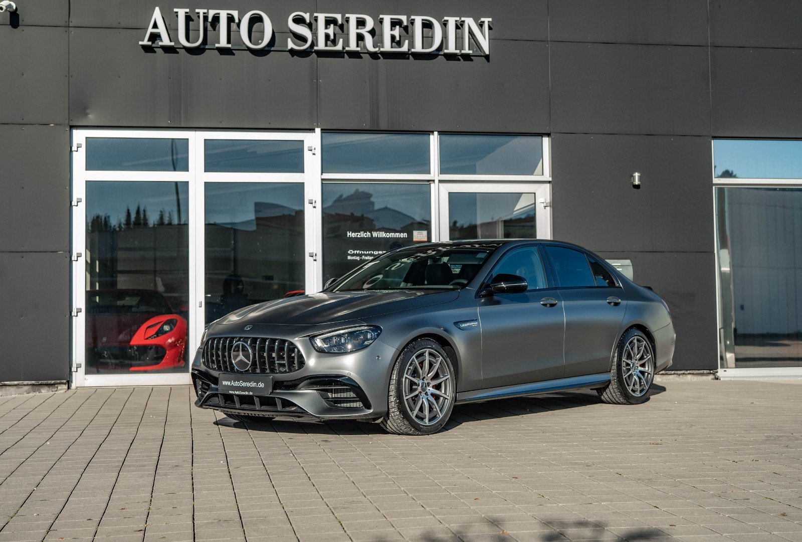 Mercedes Benz E 63 Amg 4matic Neu Kaufen In Hechingen Bei Stuttgart Preis 130662 Eur Int Nr 20 327 Verkauft