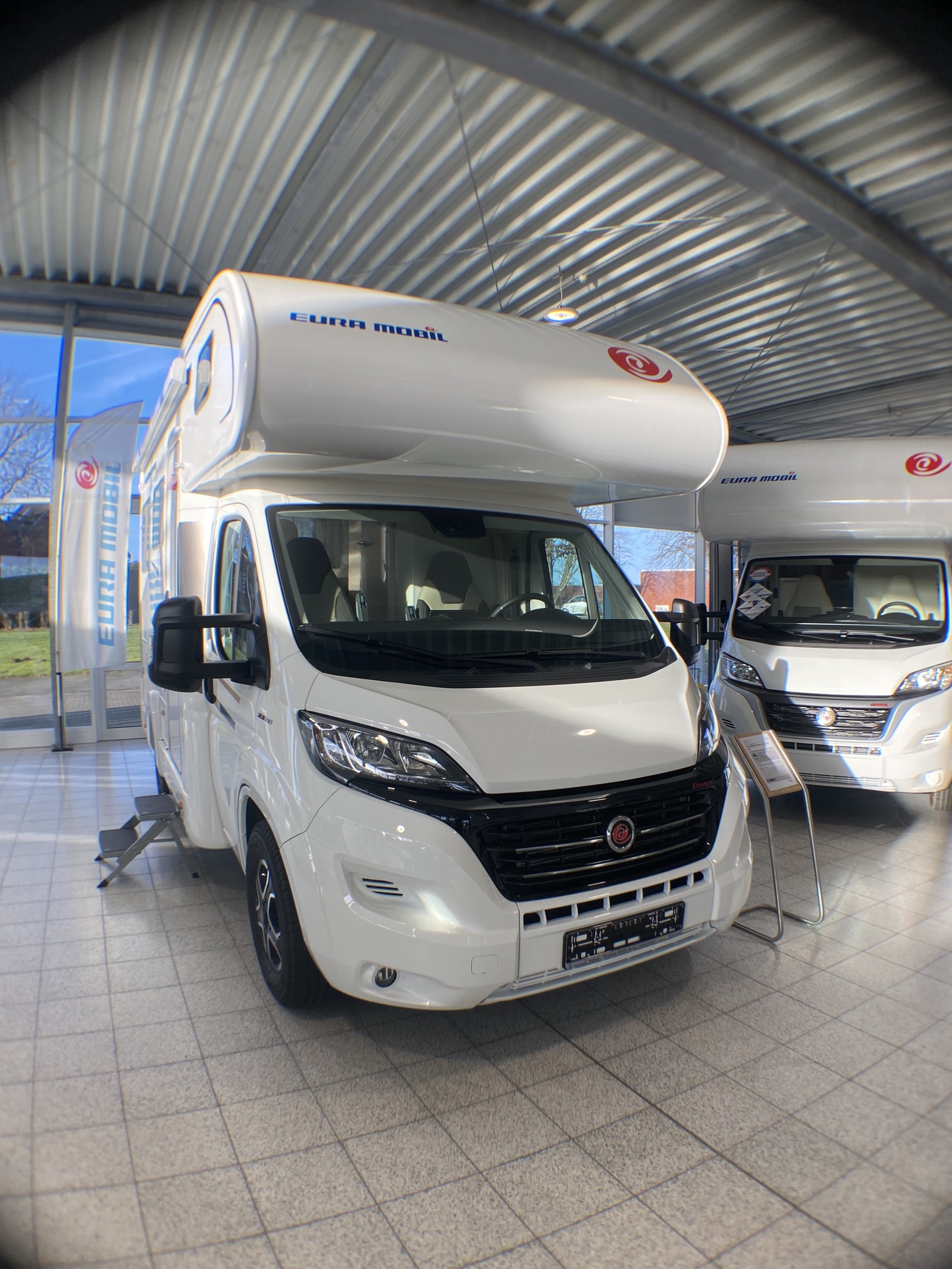Eura Mobil Activa One 570 HS Autom Navi Maxi Voll Sofort