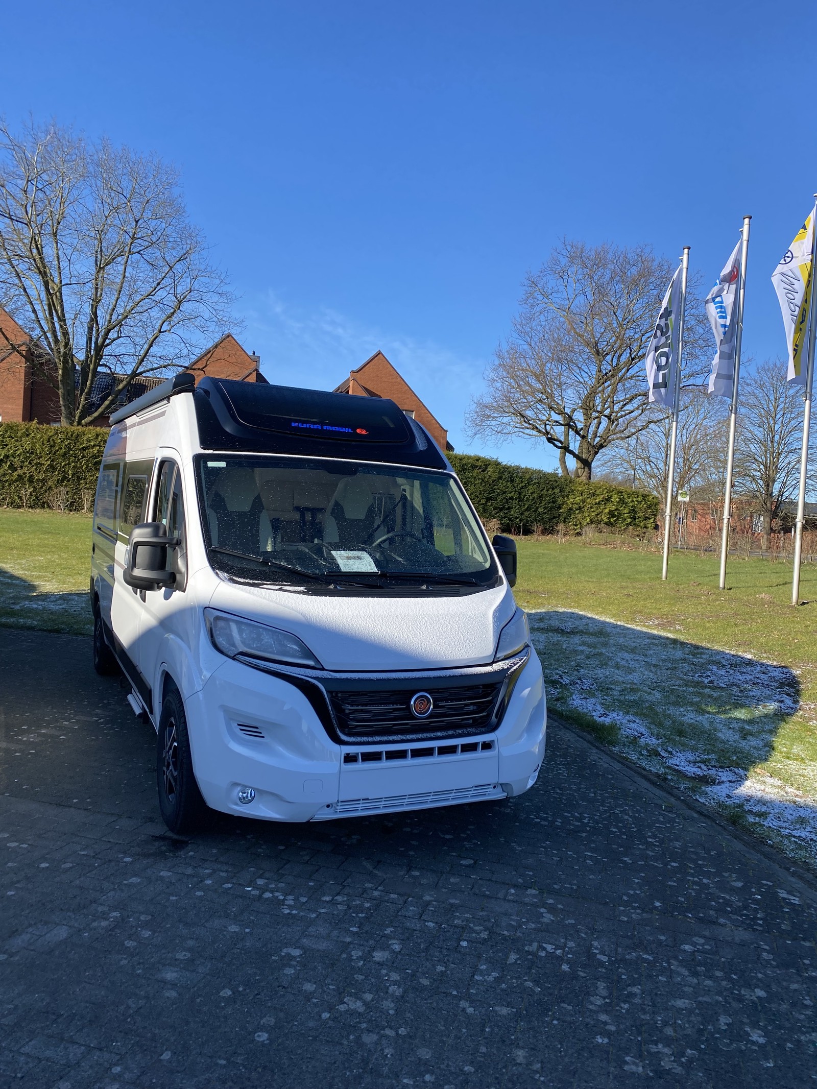 Eura Mobil Van 595 HB Automatik Mondial und Prestige Paket Sofort