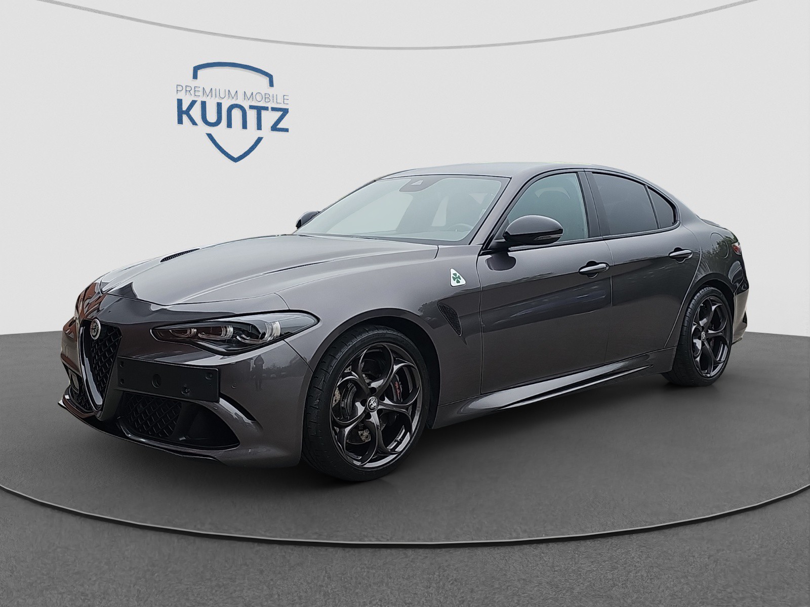 Alfa Romeo Giulia 2.9 V6 Quadrifoglio 520PS+1.Hand